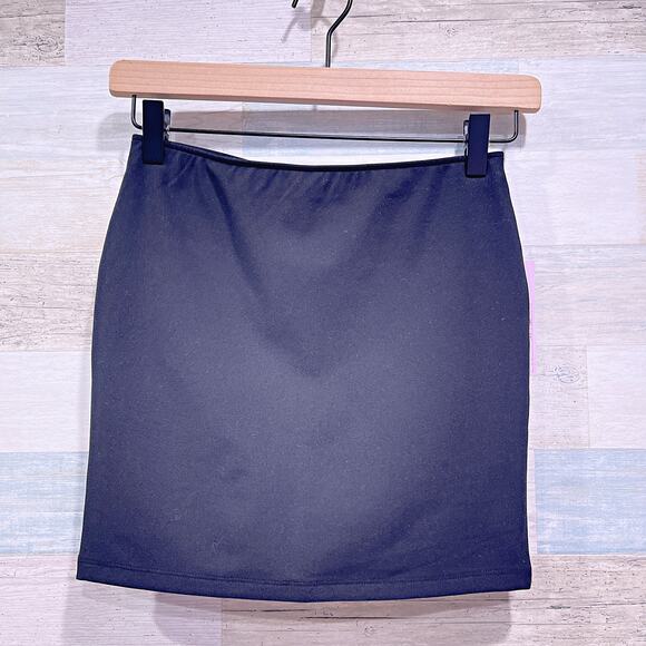 WILD FABLE ButterBliss Mini Bodycon Skirt Black Mid Rise Slim Fit Womens XXS - Picture 1 of 4